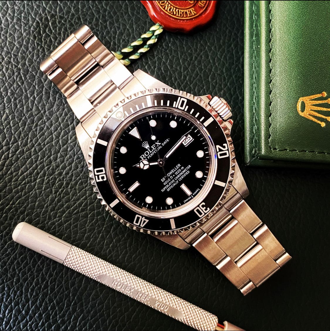 Rolex Sea-Dweller ref 16600. Rolex Sea-Dweller ref 16600..