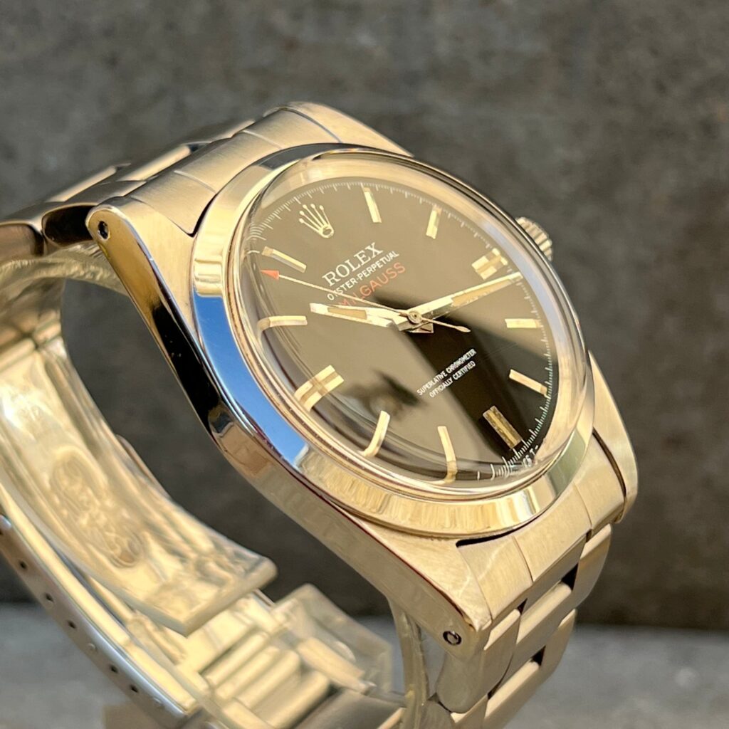 Rolex Milgauss 1019 Black Dial Square lume -.