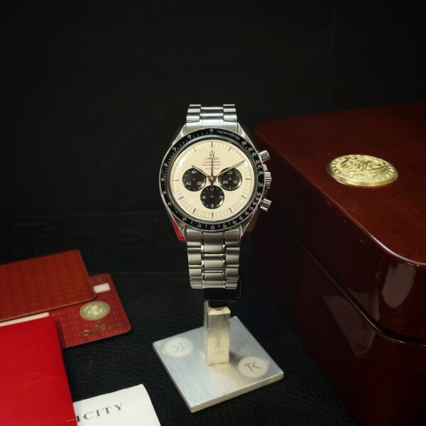 Omega Speedmaster Apollo 11