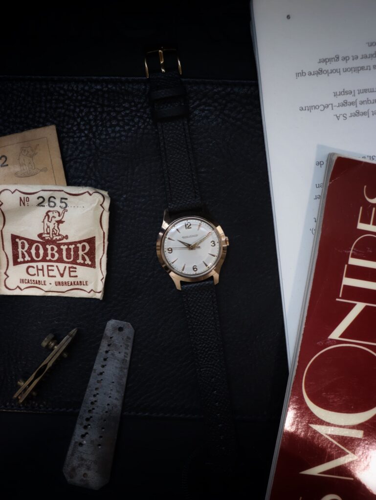 Montre Jaeger Lecoultre Classic or rose trois aiguilles