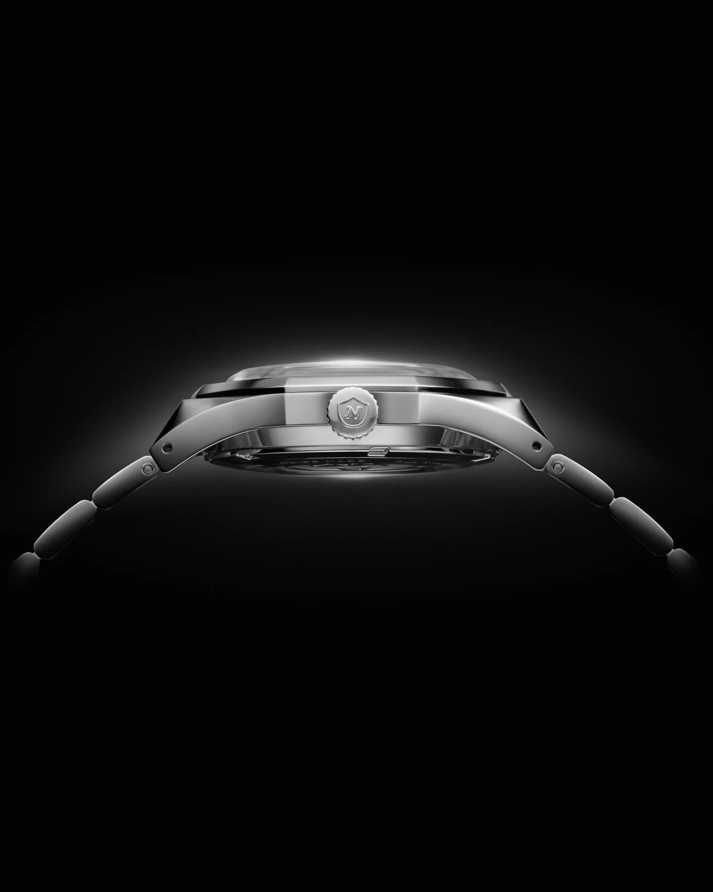 Nivada Grenchen – F77 Black Mark 2