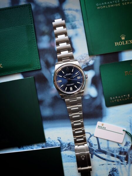 Rolex Oyster Perpetual ref 124300