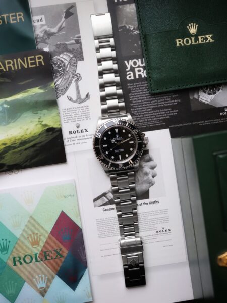 Rolex Submariner no-date ref 14060M