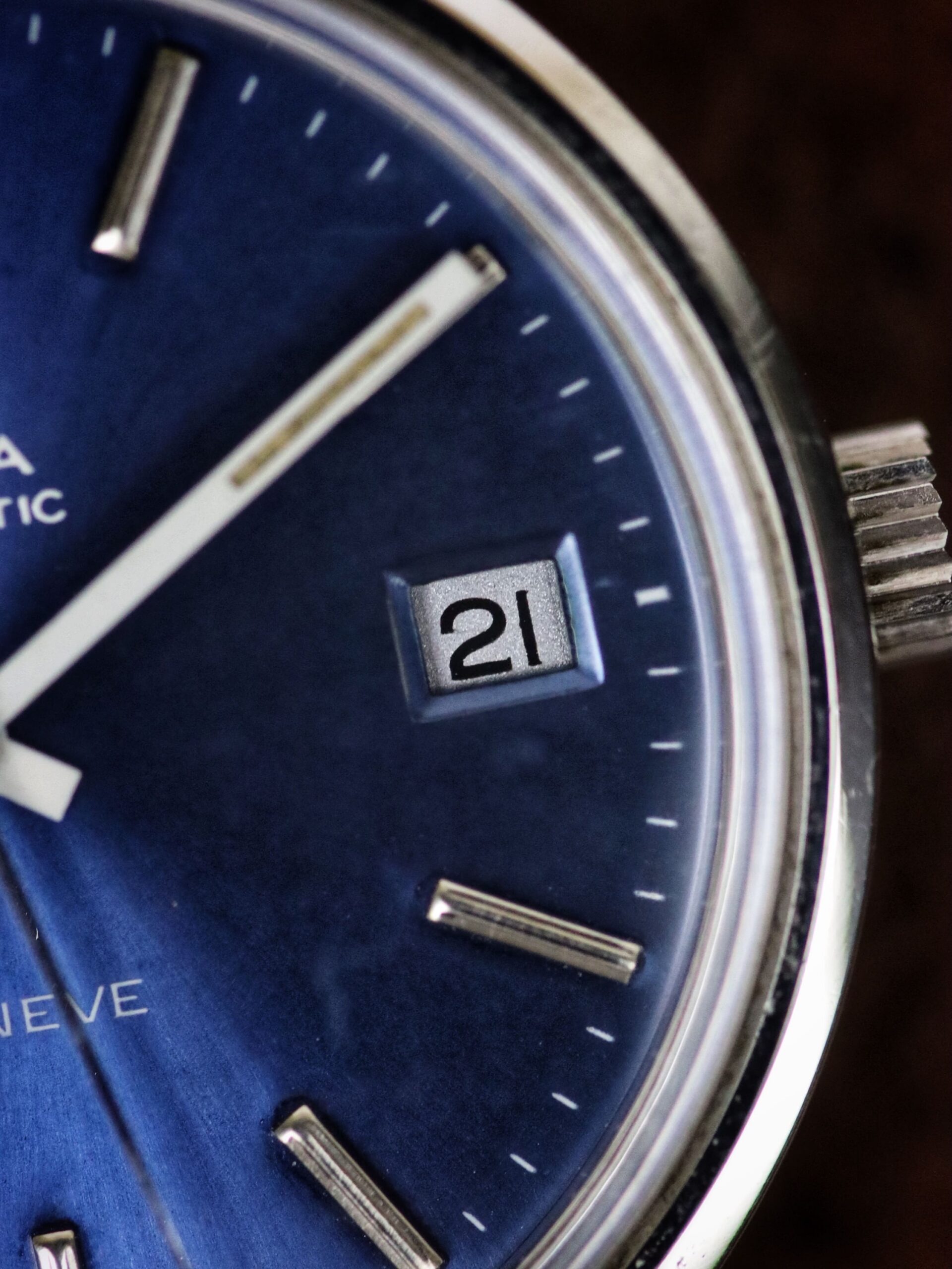 Omega Genève Classic