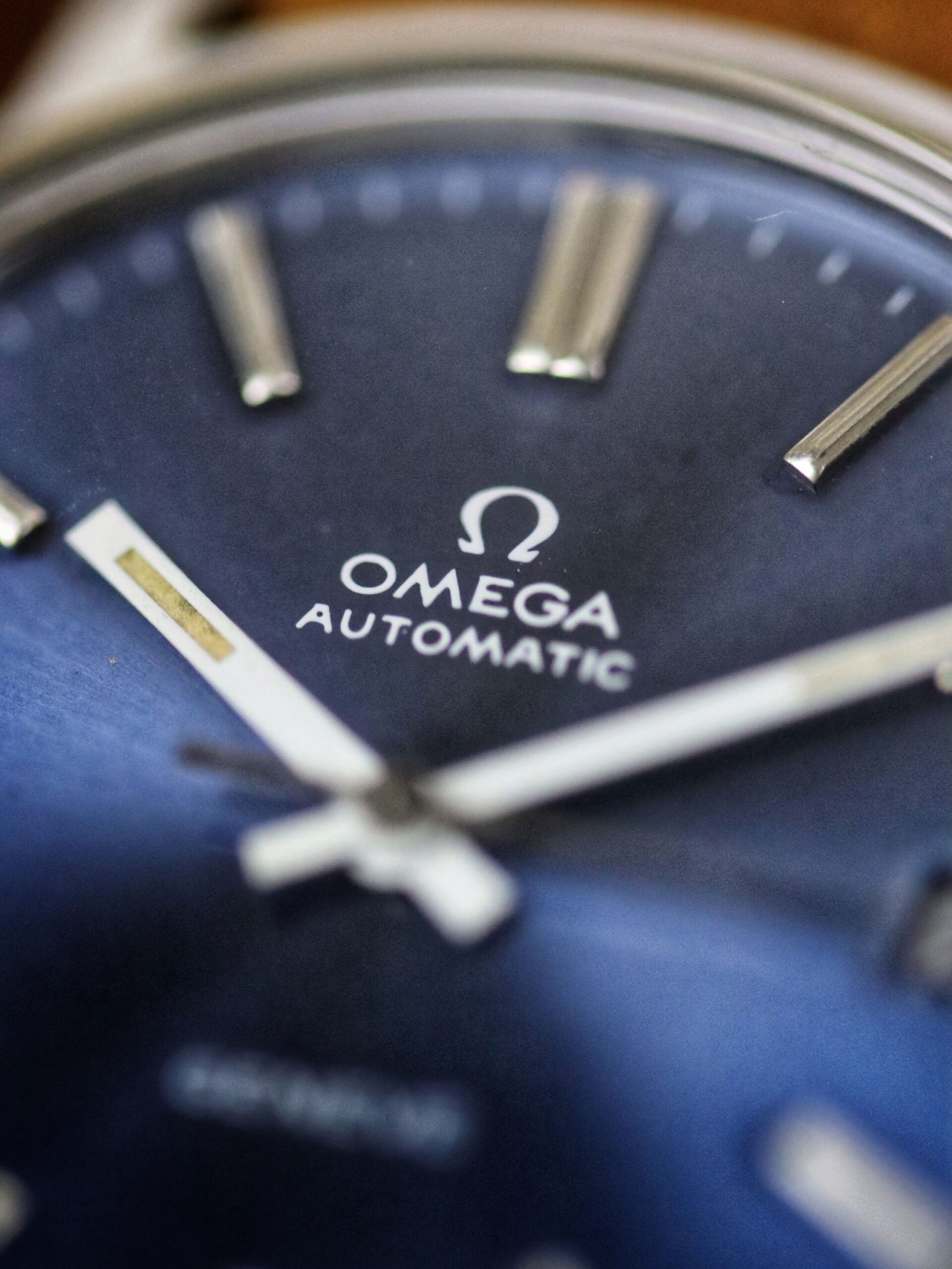 Omega Genève Classic