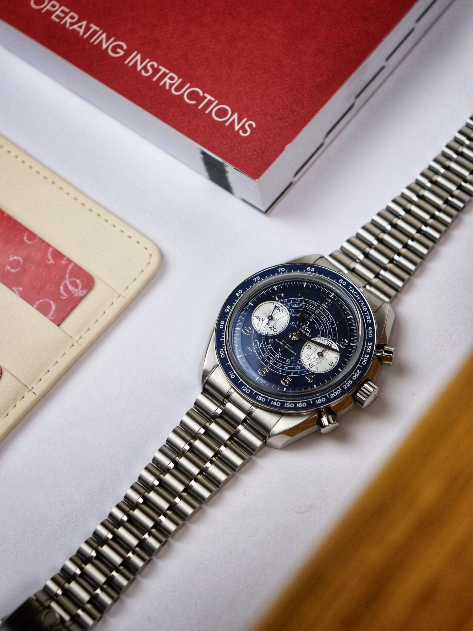 Omega Speedmaster ref 329.30.43.51.03.001