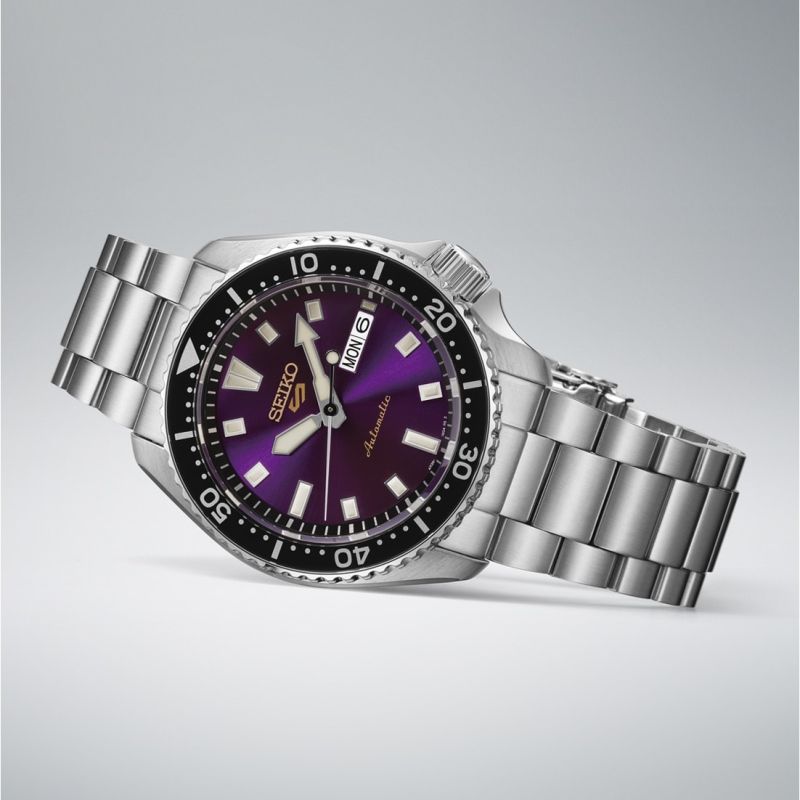 Seiko – 5 SKX Sports Style 145th Anniversary Limited Edition